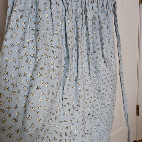 Strasburg Light Blue Floral Daisy Kids Dress - Picture 4 of 9